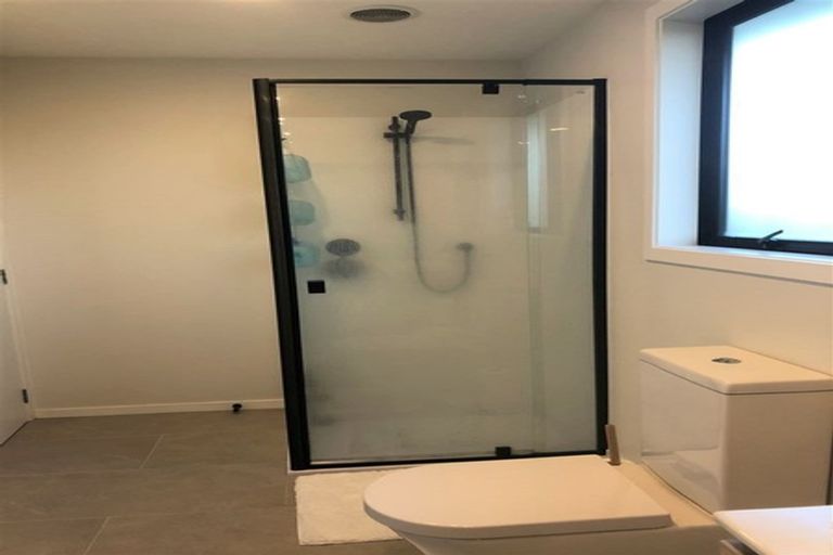 Photo of property in 52a Waipani Road, Te Atatu Peninsula, Auckland, 0610