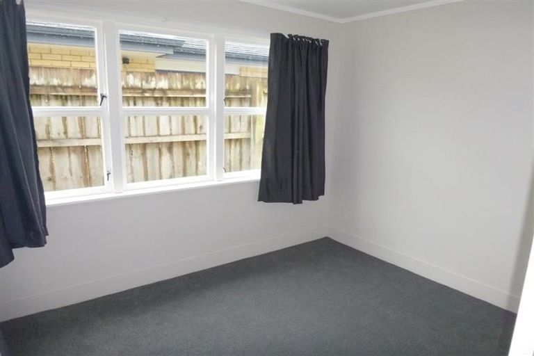 Photo of property in 43 Hallberry Road, Mangere East, Auckland, 2024