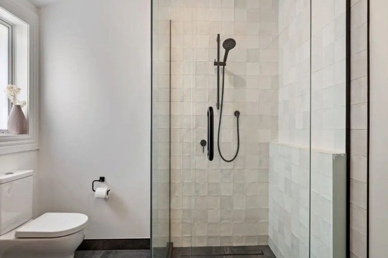 Photo of property in 11 Miro Street, Takaro, Palmerston North, 4410