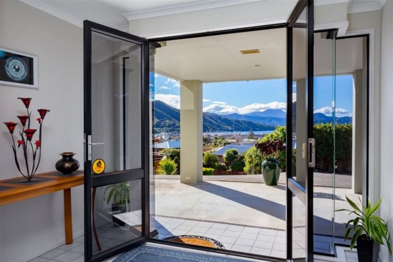 Photo of property in 9 Rimu Terrace, Waikawa, Picton, 7220