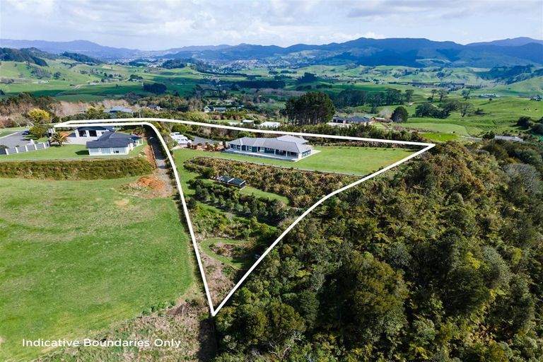 Photo of property in 14 Orokawa Heights Road, Waihi, 3681