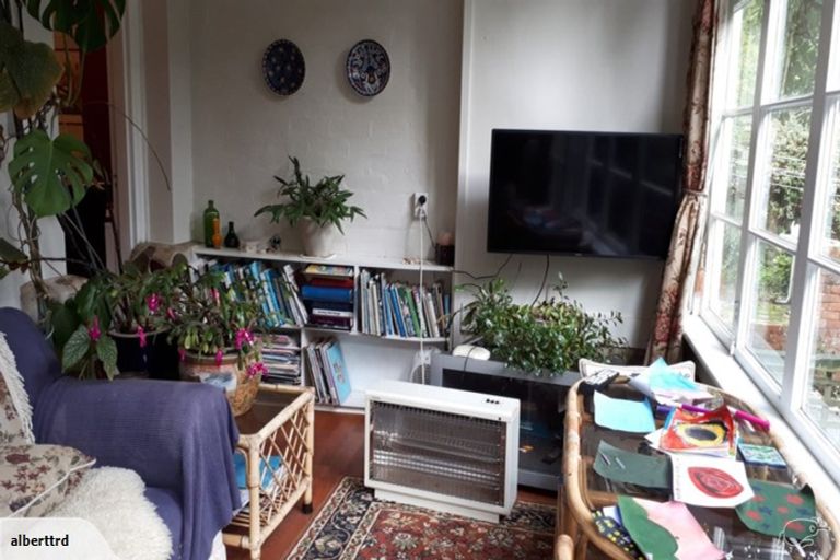 Photo of property in 60 Royal Terrace, Dunedin Central, Dunedin, 9016