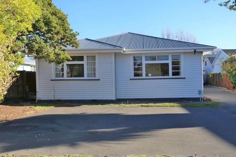 Photo of property in 1/6 Wharenui Road, Upper Riccarton, Christchurch, 8041