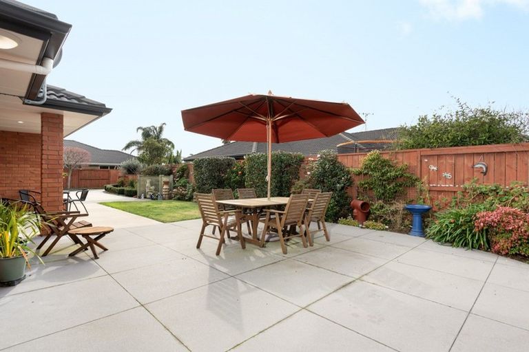 Photo of property in 6 Pat Bishop Place, Papamoa Beach, Papamoa, 3118