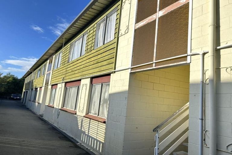 Photo of property in 1/158 Kings Crescent, Hutt Central, Lower Hutt, 5010