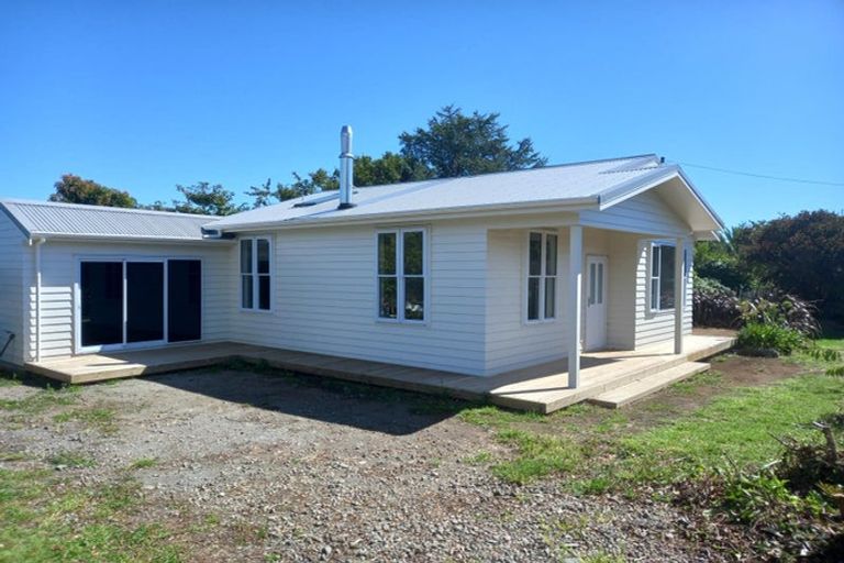 Photo of property in 44 Carthew Street, Okato, 4335