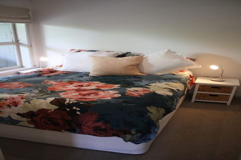 Photo of property in 1/14 Frieston Road, Milford, Auckland, 0620