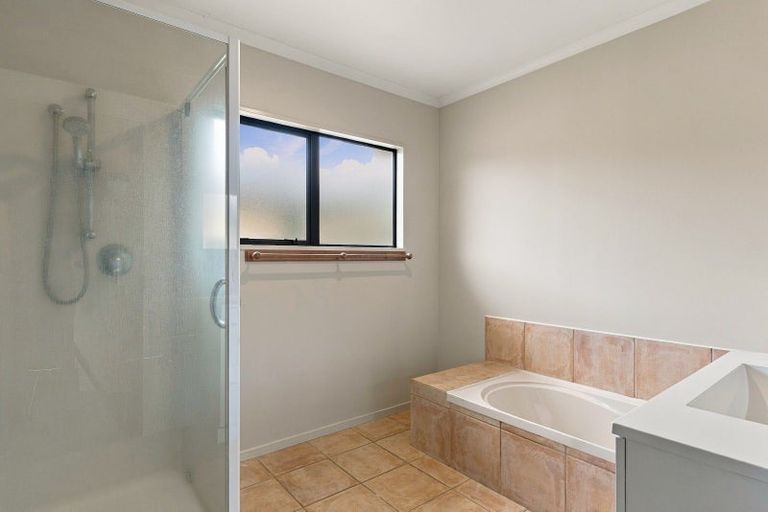 Photo of property in 111 Cheyne Road, Pyes Pa, Tauranga, 3112