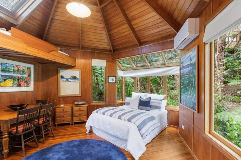 Photo of property in 68-70 Matakatia Parade, Matakatia, Whangaparaoa, 0930