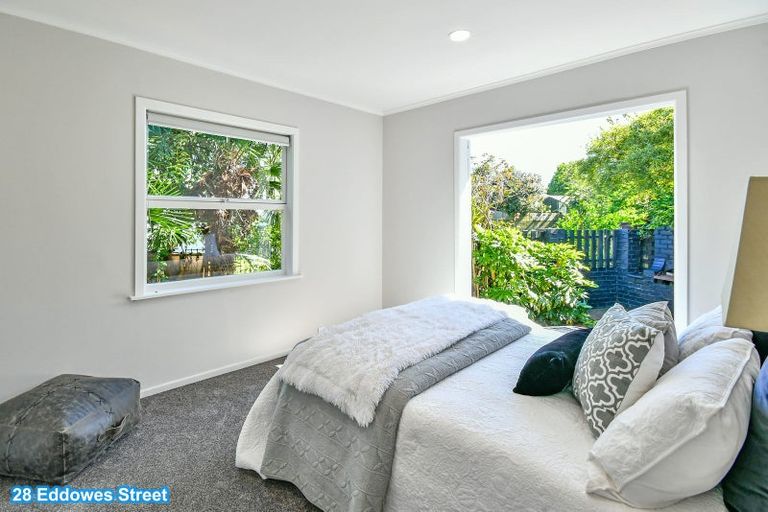 Photo of property in 28a Eddowes Street, Manurewa, Auckland, 2102
