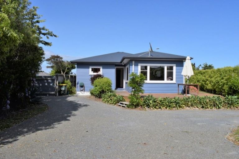 Photo of property in 9 Atmore Avenue, Otaki, 5512