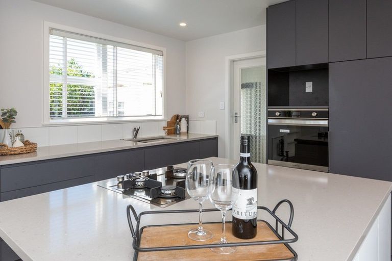 Photo of property in 32 Morse Street, Marewa, Napier, 4110