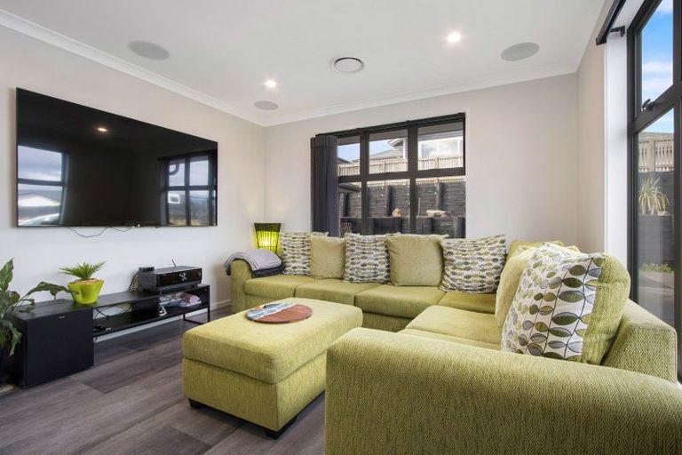 Photo of property in 6 Herring Place, Omokoroa, 3114