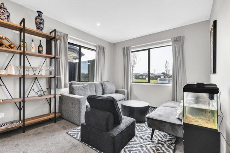 Photo of property in 8 Hannington Way, Rolleston, 7615