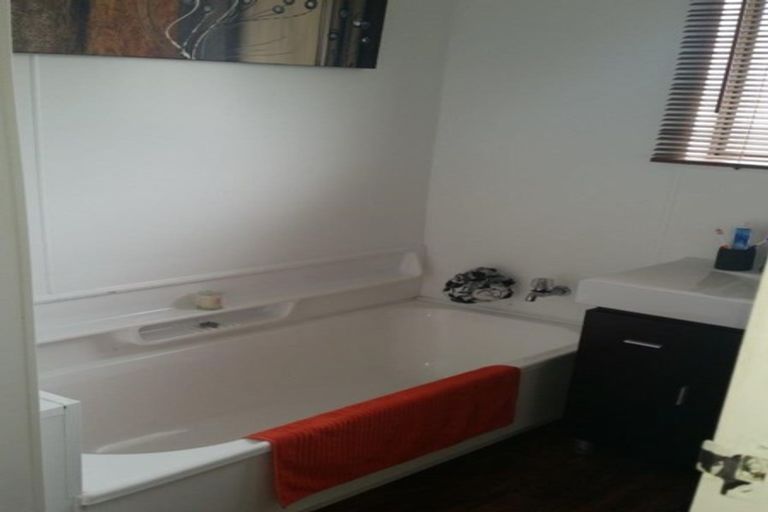 Photo of property in 50 Cascade Crescent, Westbrook, Palmerston North, 4412