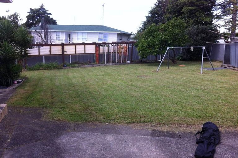 Photo of property in 15 Ennis Avenue, Pakuranga Heights, Auckland, 2010