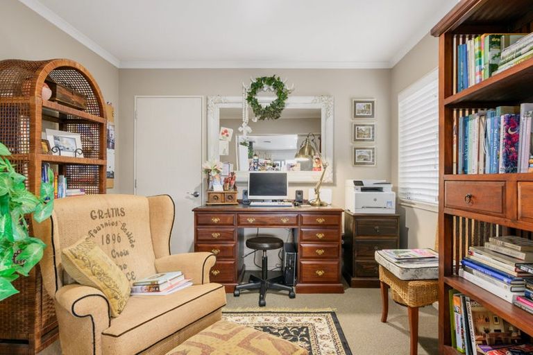 Photo of property in 10 Maccallum Court, Rototuna, Hamilton, 3210