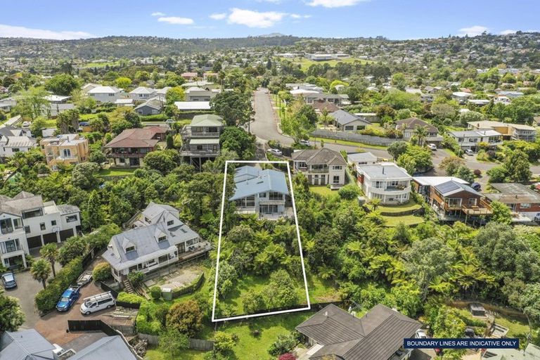 Photo of property in 21 Teal Crescent, Beach Haven, Auckland, 0626