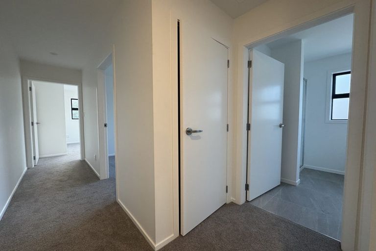 Photo of property in 35a Handyside Street, Tawa, Wellington, 5028