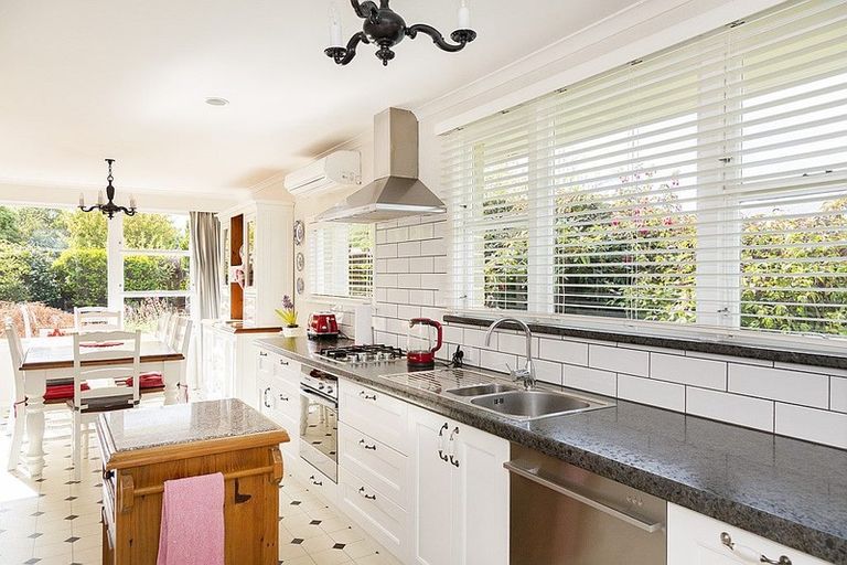 Photo of property in 16a Balmoral Street, Oamaru North, Oamaru, 9400