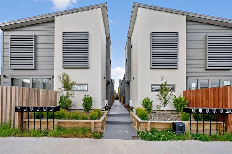 Photo of property in 2/5 Taine Street, Taita, Lower Hutt, 5011