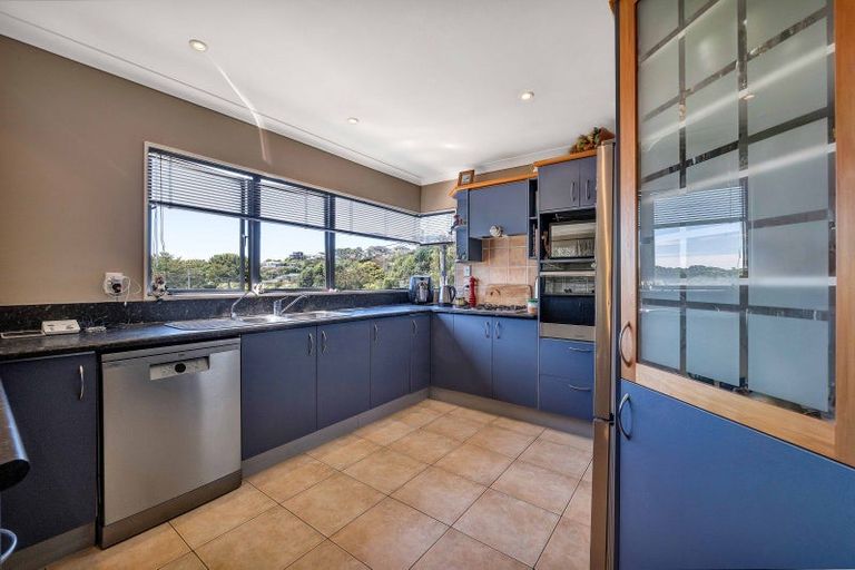 Photo of property in 30 Moulton Street, Moturoa, New Plymouth, 4310