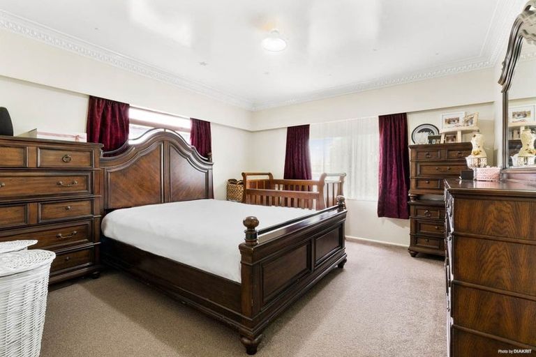 Photo of property in 8 Royton Avenue, Mangere East, Auckland, 2024