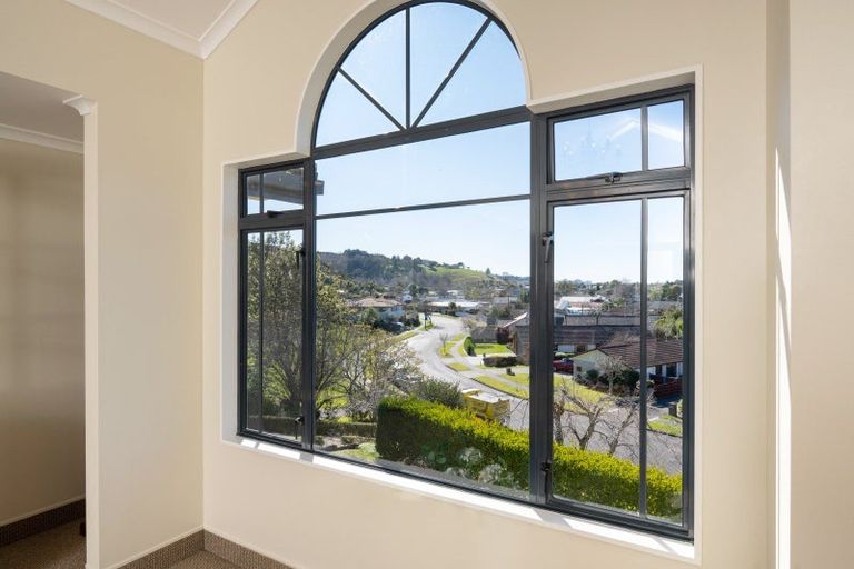 Photo of property in 41 Hetley Crescent, Taradale, Napier, 4112