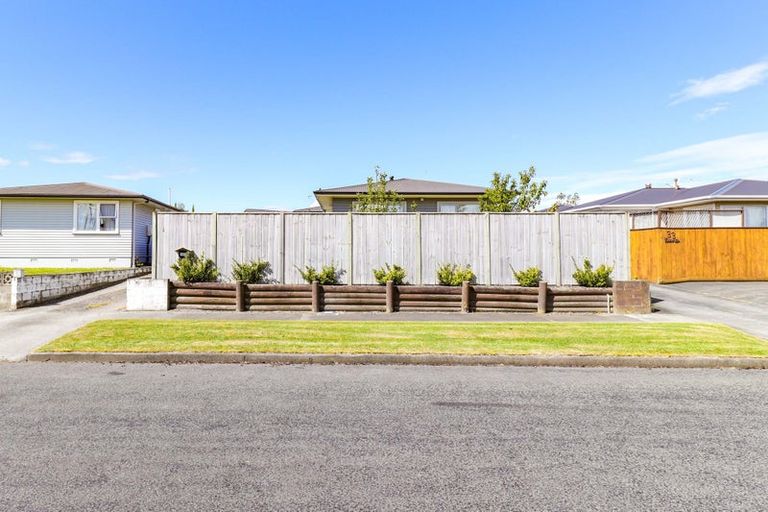 Photo of property in 31 Karamea Crescent, Kelvin Grove, Palmerston North, 4414