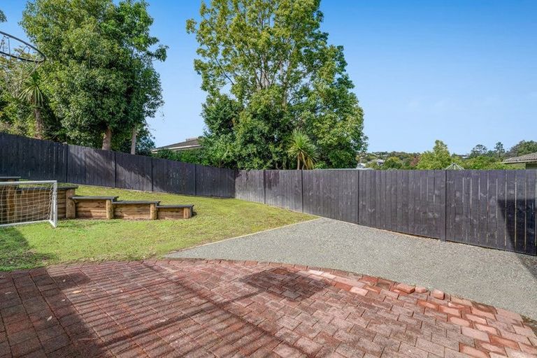 Photo of property in 113 Weatherly Road, Torbay, Auckland, 0630