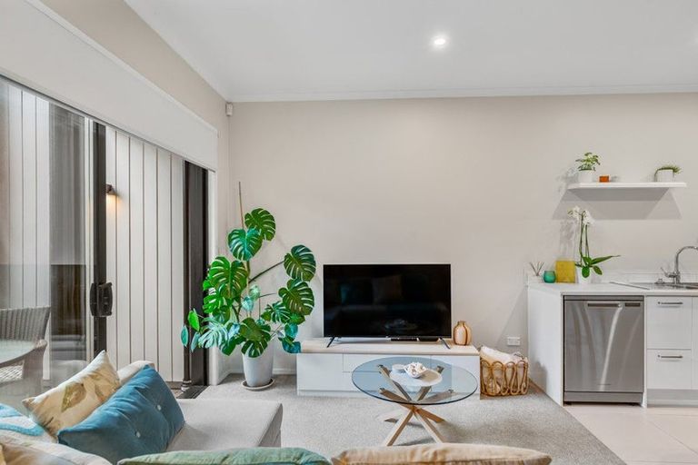 Photo of property in 54 Rangihina Road, Hobsonville, Auckland, 0616