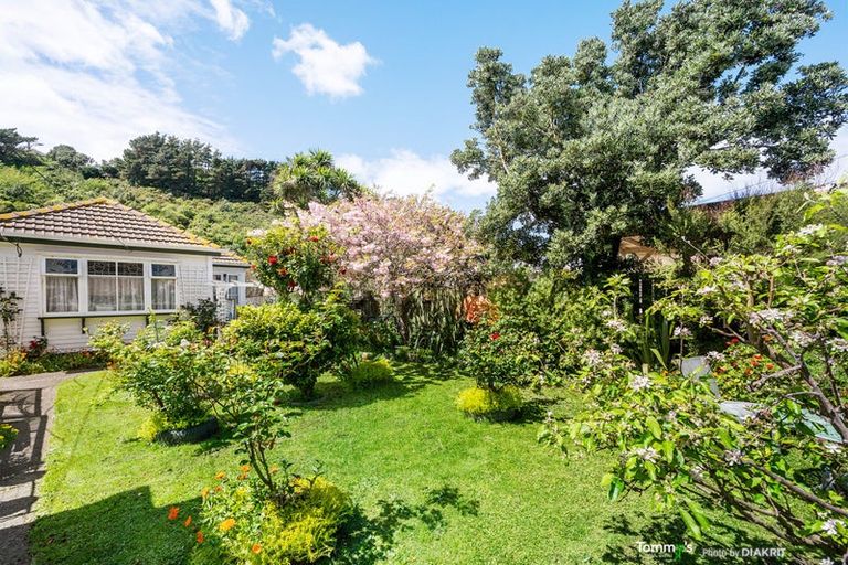 Photo of property in 70 Happy Valley Road, Owhiro Bay, Wellington, 6023