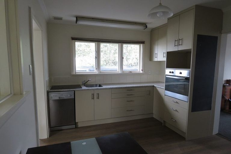 Photo of property in 106 Gilberthorpes Road, Hei Hei, Christchurch, 8042