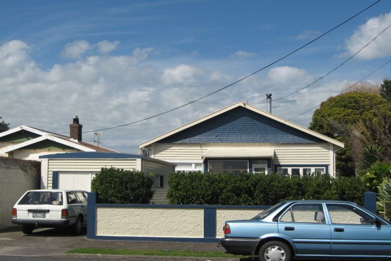 Photo of property in 72 Buller Street, New Plymouth, 4312
