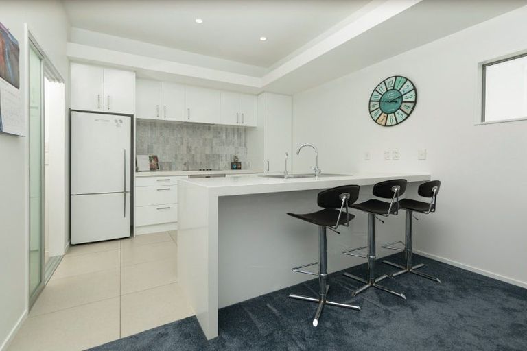 Photo of property in 9/49 Browns Road, Browns Bay, Auckland, 0630