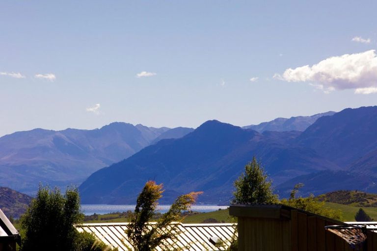 Photo of property in 6 Stockyard Lane, Jacks Point, Queenstown, 9371