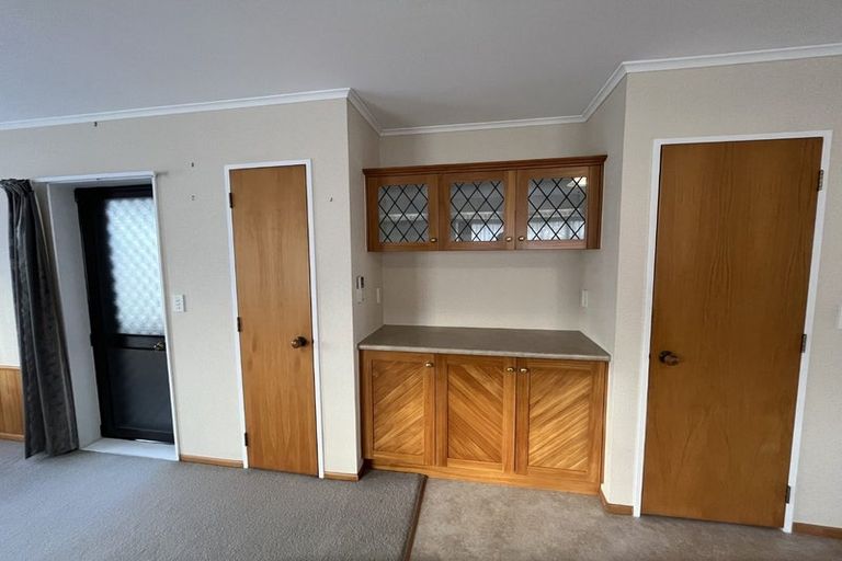Photo of property in 2/1 Nelson Street, Papakura, 2110