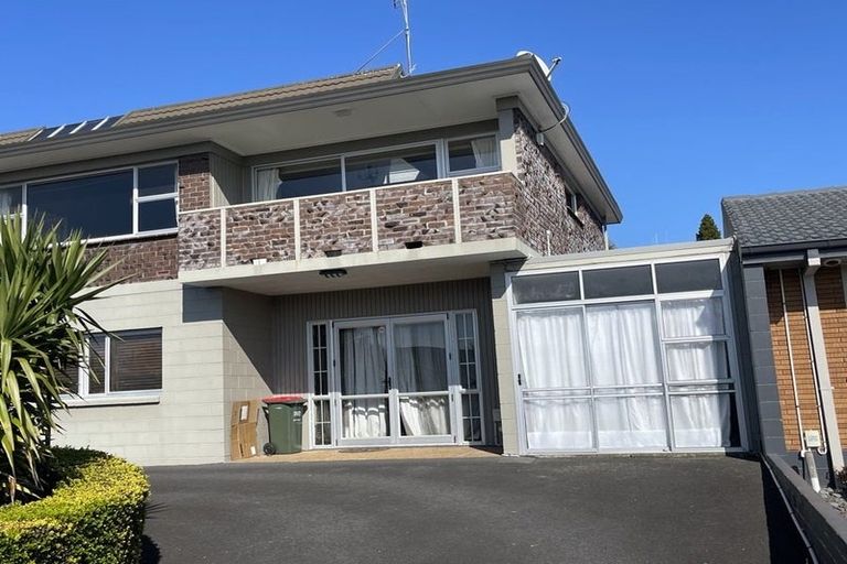 Photo of property in 13 Wilfred Street, St Andrews, Hamilton, 3200
