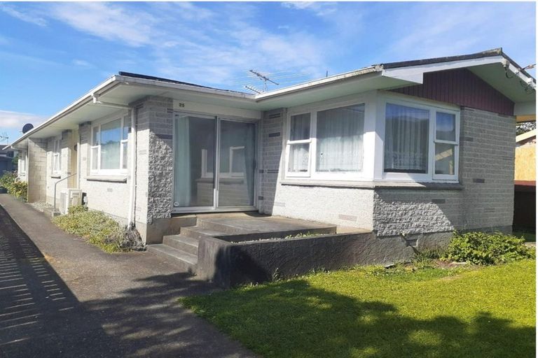 Photo of property in 25 Porutu Street, Fairfield, Lower Hutt, 5011