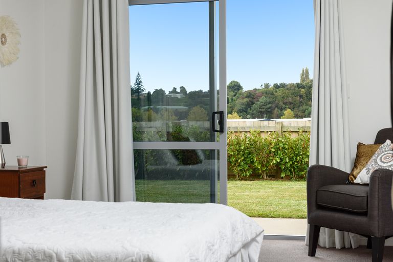 Photo of property in 23 Fairfax Crescent, Pyes Pa, Tauranga, 3112