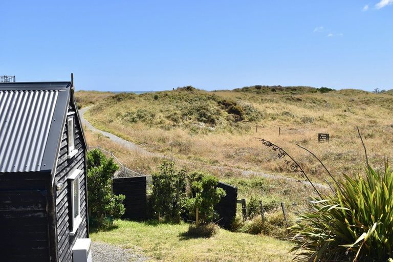 Photo of property in 18 Beachview Grove, Peka Peka, Waikanae, 5391