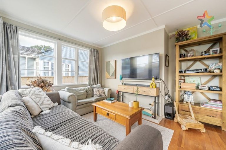 Photo of property in 133 Waddington Drive, Naenae, Lower Hutt, 5011