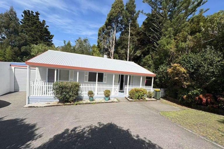 Photo of property in 1/45 Mcdowell Crescent, Hillcrest, Auckland, 0627