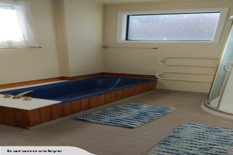 Photo of property in 8 Korokoro Road, Korokoro, Lower Hutt, 5012