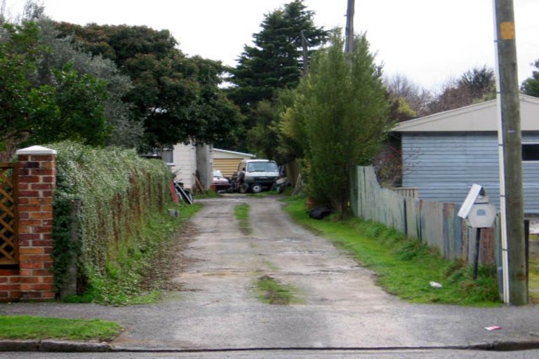 Photo of property in 16 Tararua Street, Masterton, 5810