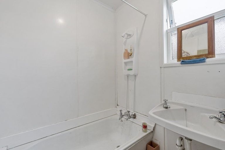 Photo of property in 2 Toi Grove, Turangi, 3334