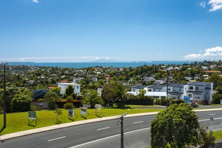 Photo of property in 708 East Coast Road, Pinehill, Auckland, 0632