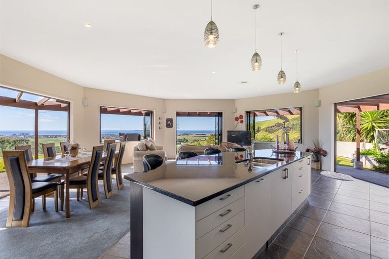 Photo of property in 197 Reid Road, Papamoa, Te Puke, 3187