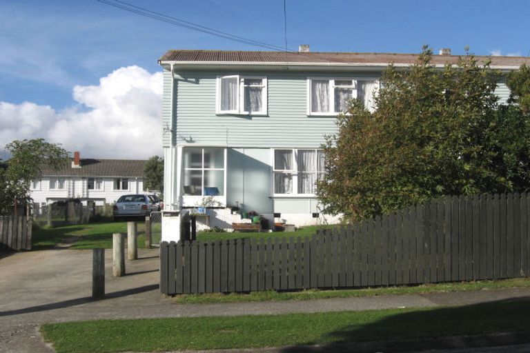 Photo of property in 51-53 Hereford Street, Cannons Creek, Porirua, 5024