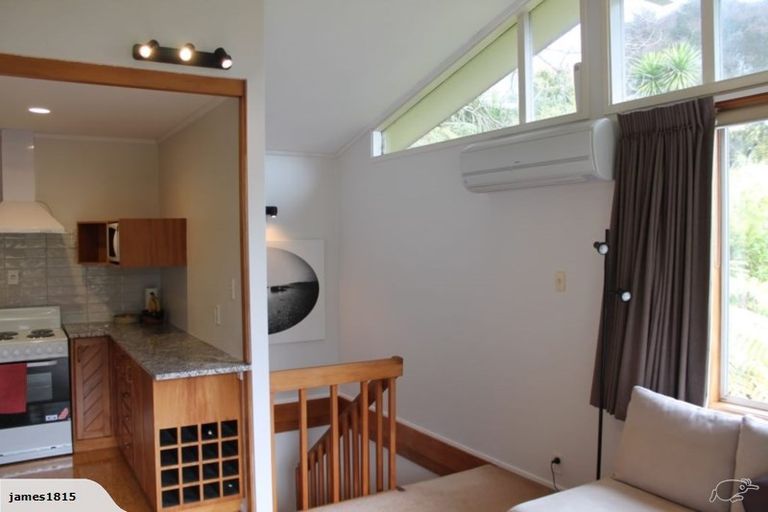 Photo of property in 10 Rosecamp Road, Beach Haven, Auckland, 0626